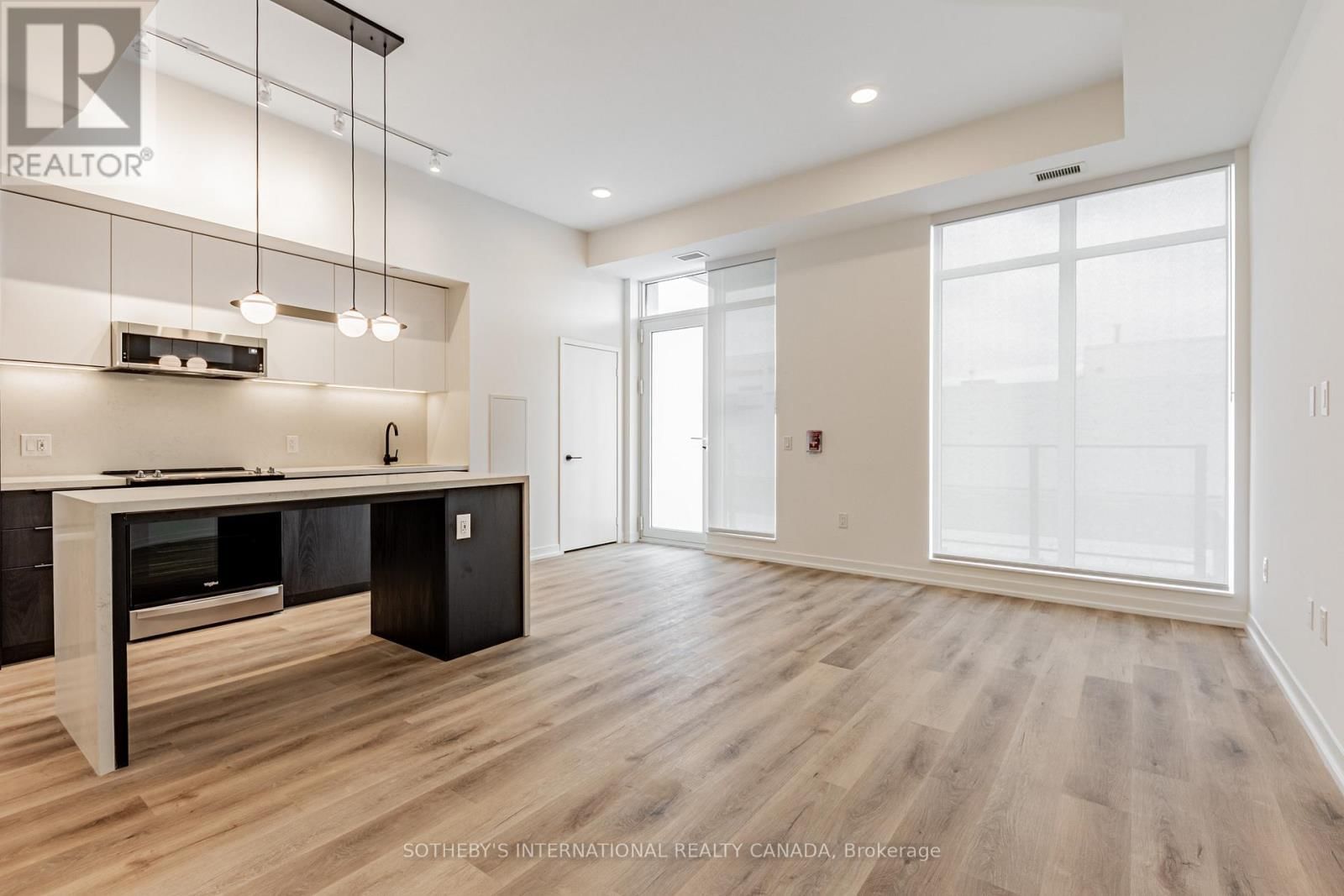 TH101 - 31 YORK GARDEN WAY Image 28