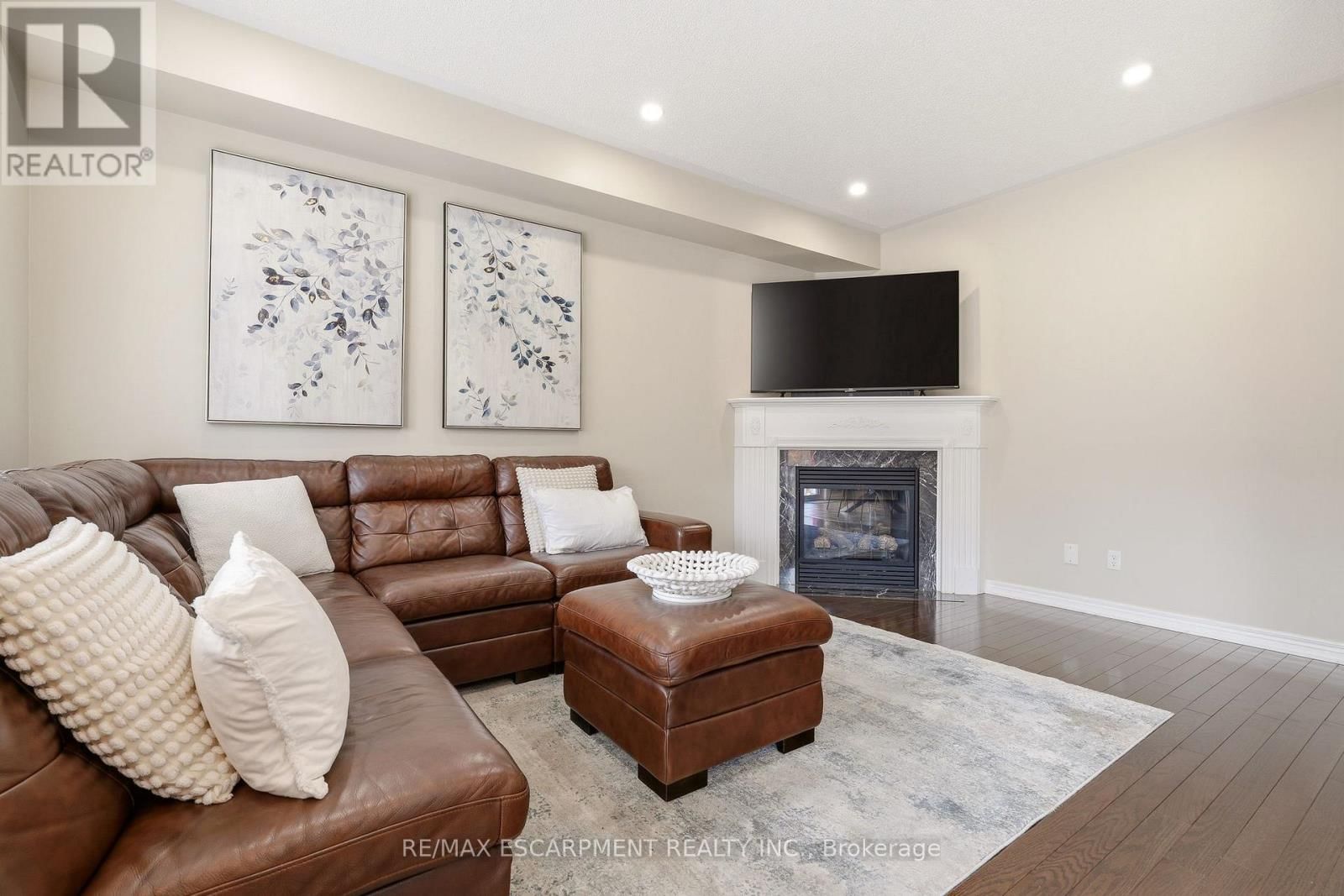 3133 HIRAM TERRACE Image 11