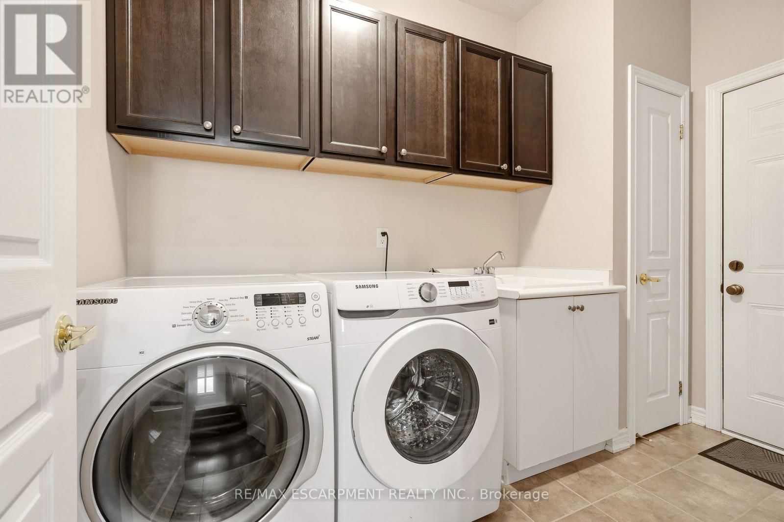 3133 HIRAM TERRACE Image 14