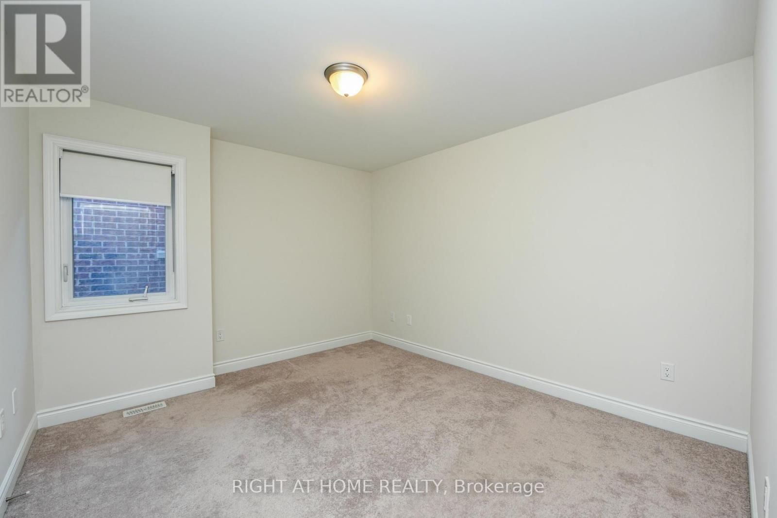 3 PRAIRIE CREEK CRESCENT Image 35