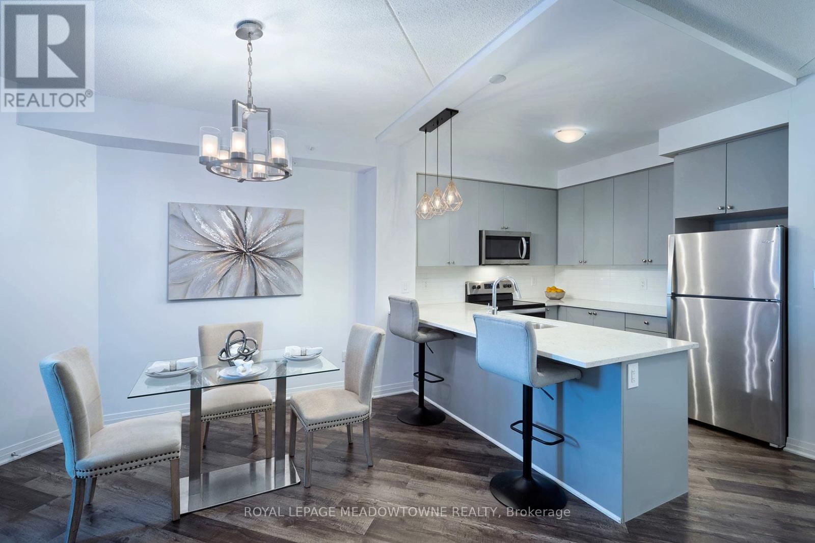 324 - 610 FARMSTEAD DRIVE Image 17