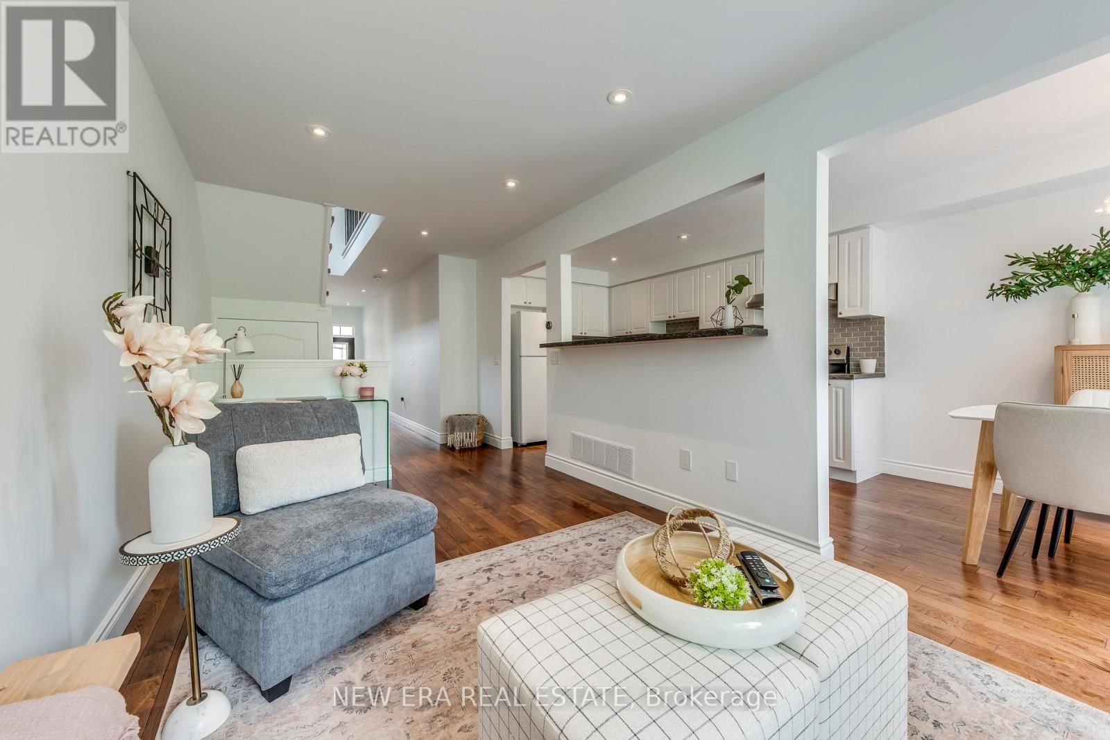 43 - 7284 BELLSHIRE GATE Image 8