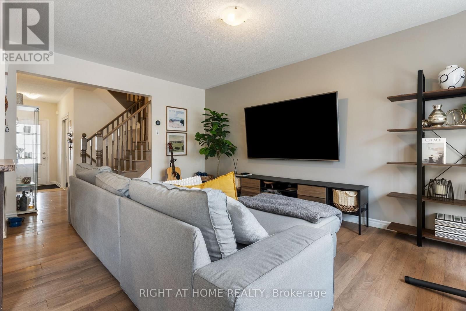 1550 GAINER CRESCENT Image 11