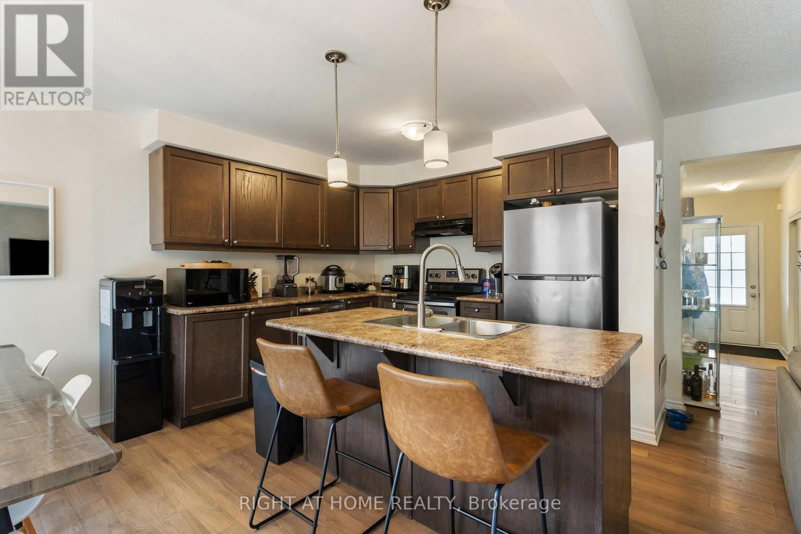 1550 GAINER CRESCENT Image 17