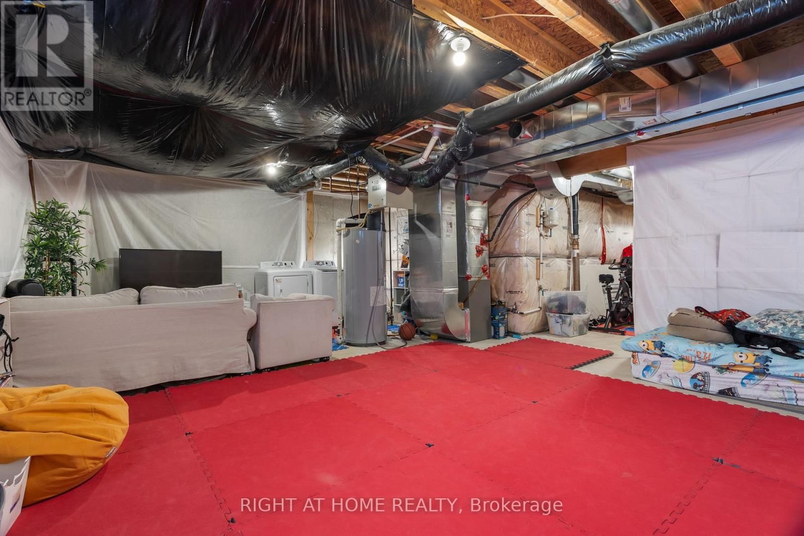 1550 GAINER CRESCENT Image 35