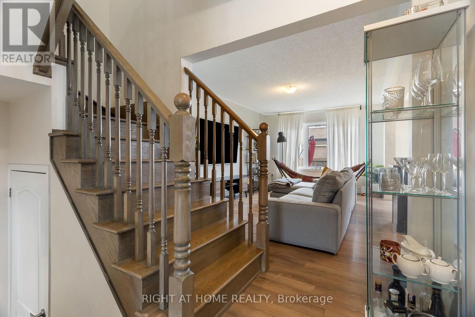 1550 GAINER CRESCENT Image 6