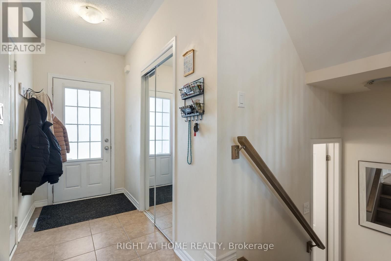 1550 GAINER CRESCENT Image 7