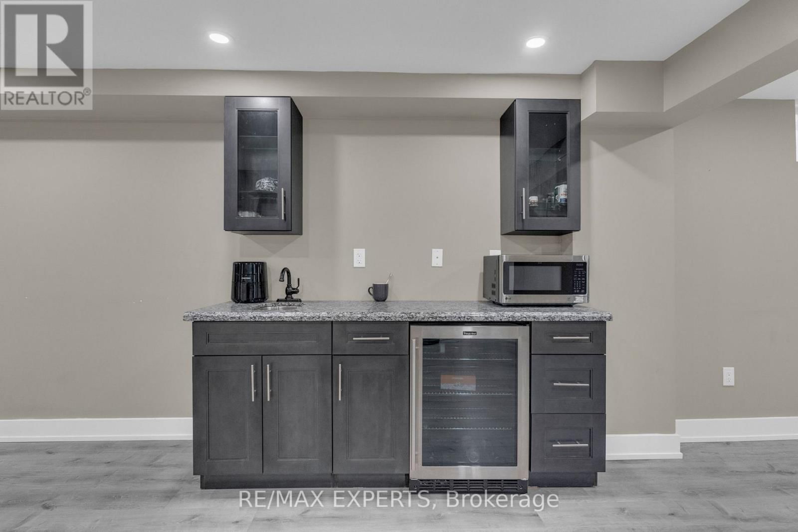 90 SUMMER VALLEY DRIVE Image 39