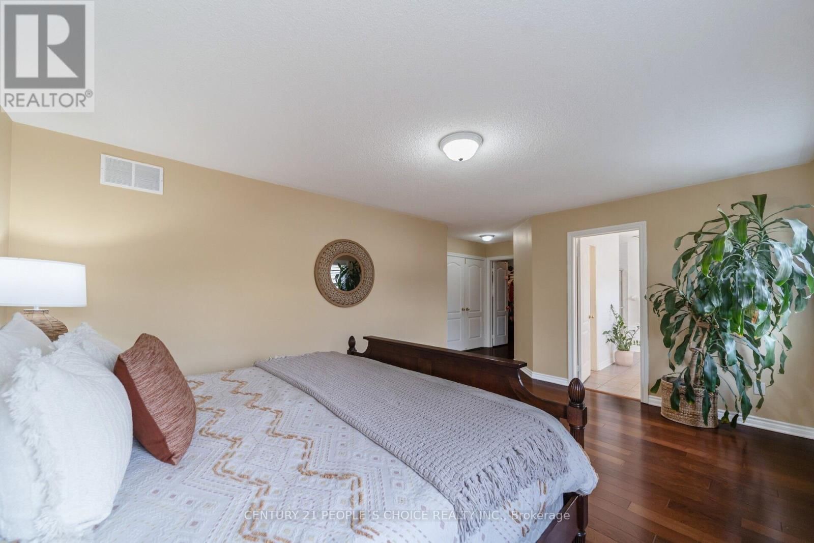 7107 APPLETREE LANE Image 26