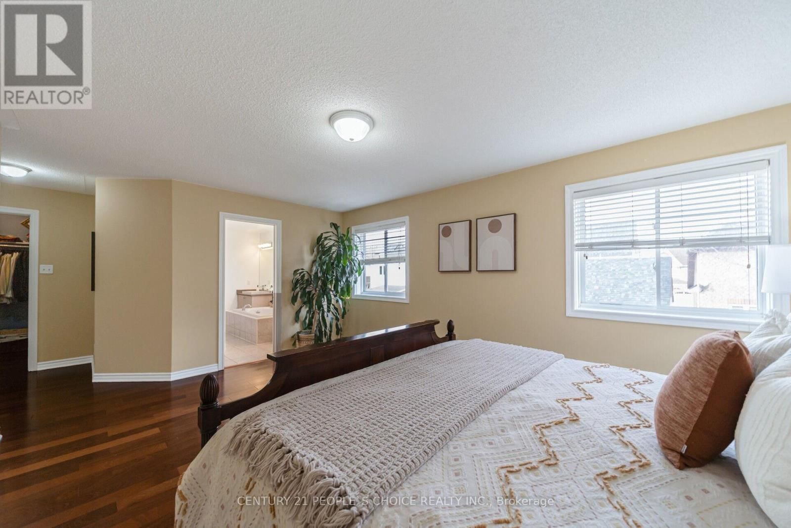 7107 APPLETREE LANE Image 27