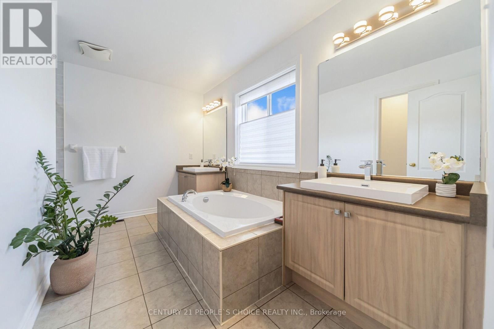 7107 APPLETREE LANE Image 29