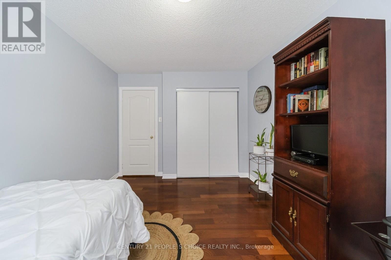 7107 APPLETREE LANE Image 33