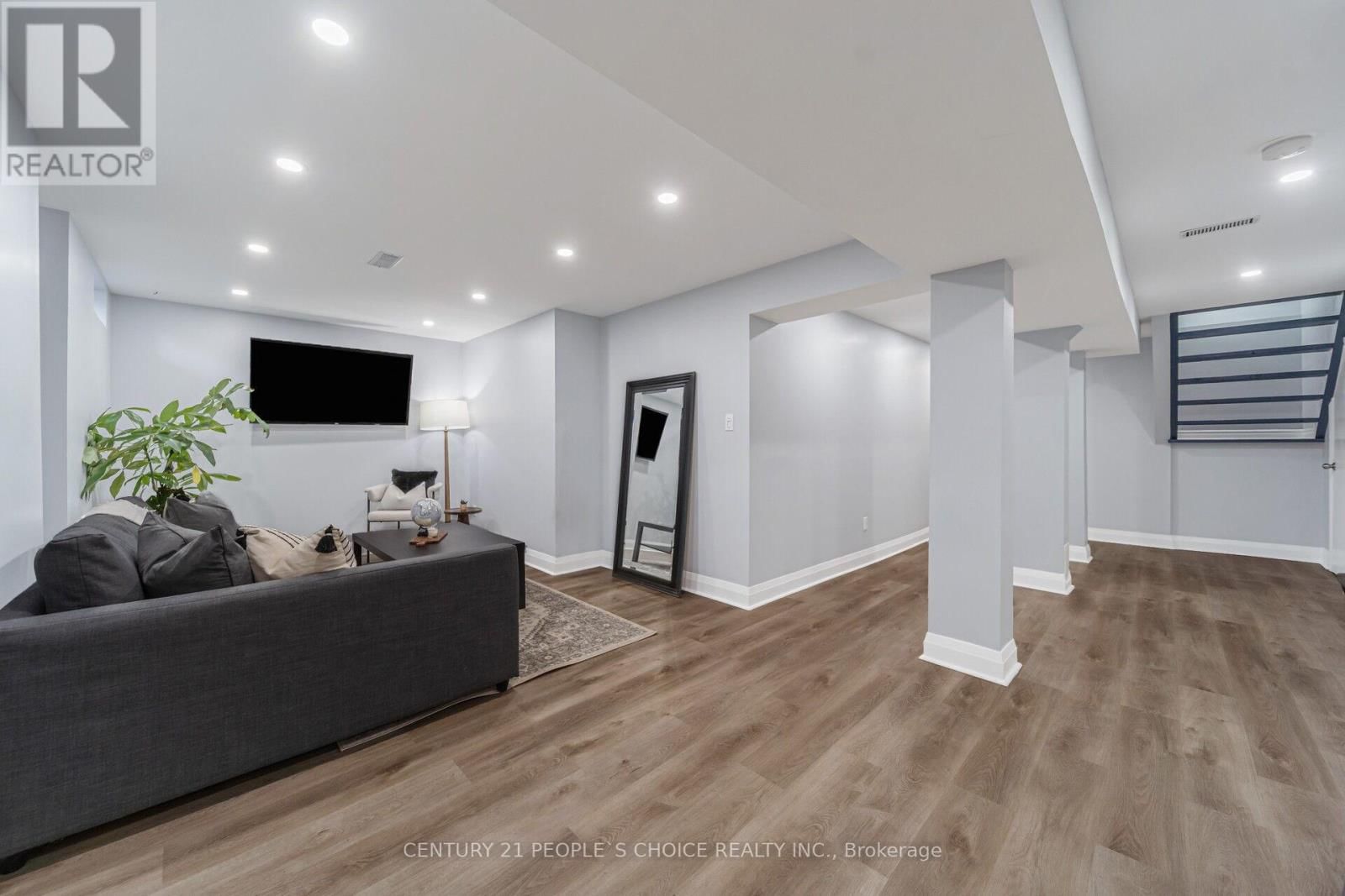 7107 APPLETREE LANE Image 44