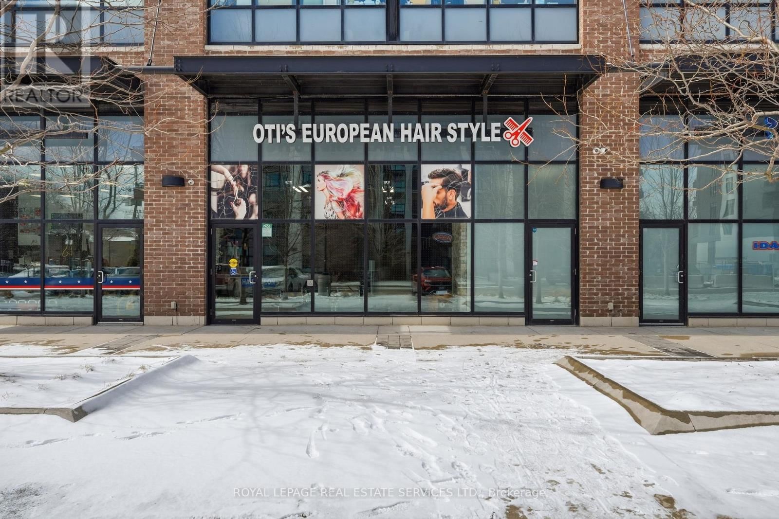 10 NEIGHBOURHOOD LANE Image 11