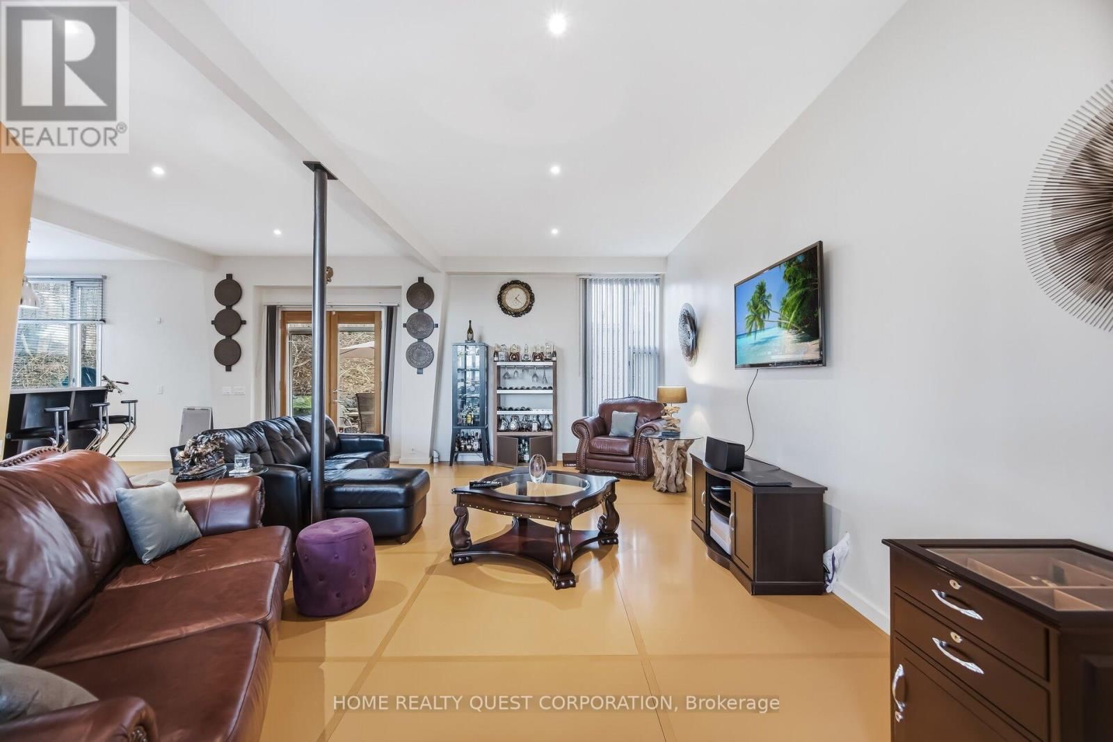 186 WYNDHAM STREET Image 9