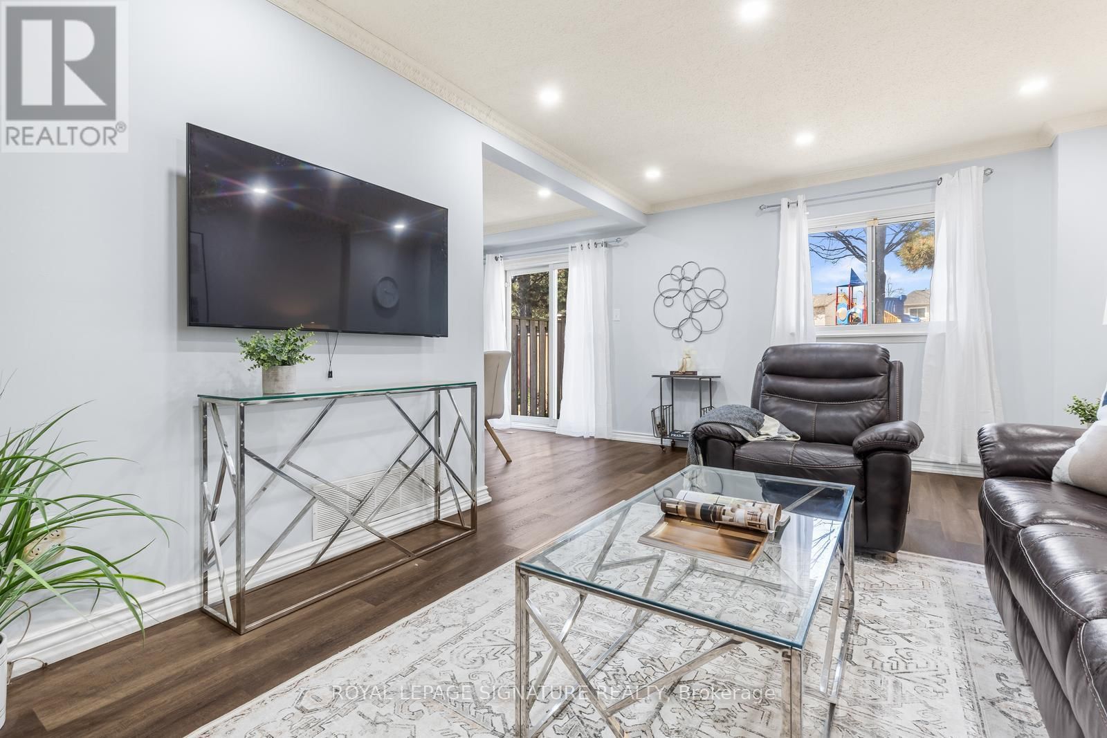 81 - 2670 BATTLEFORD ROAD Image 4