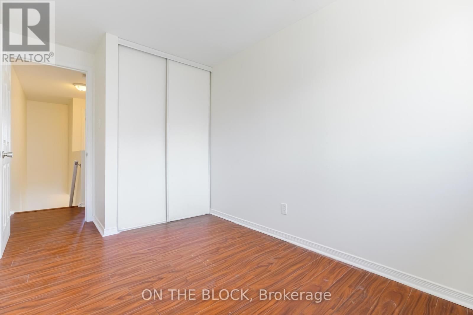 47 CARLETON PLACE Image 26