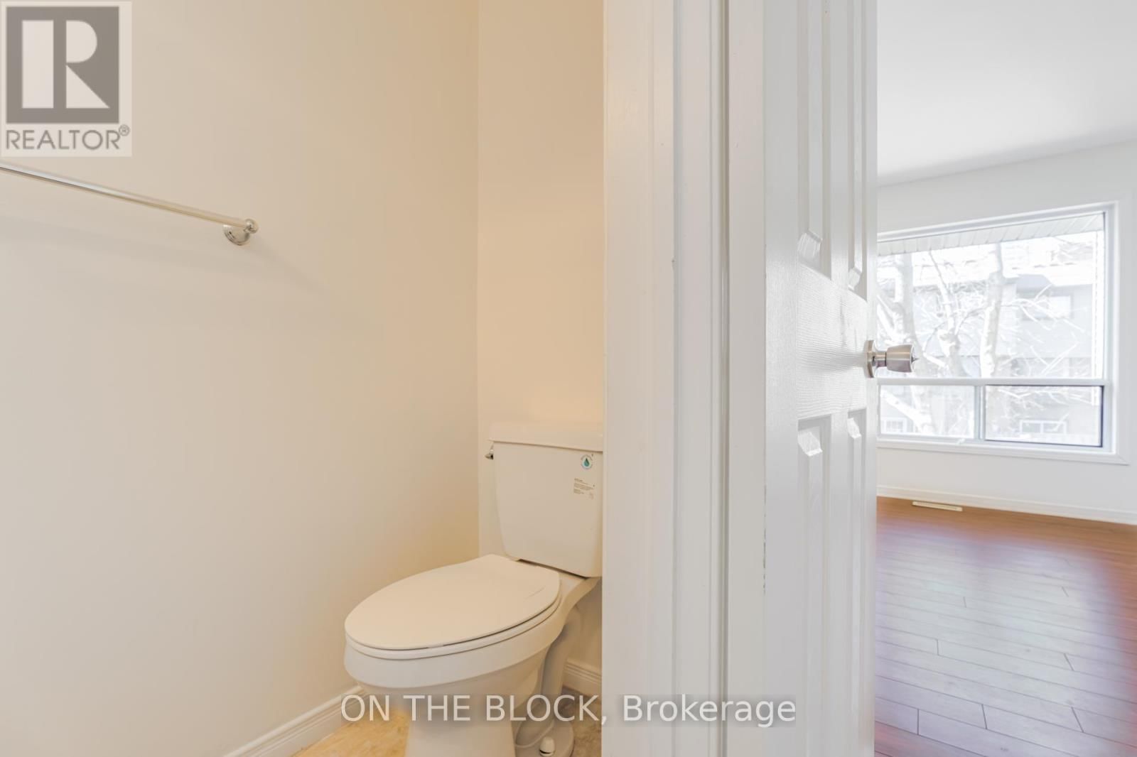 47 CARLETON PLACE Image 9