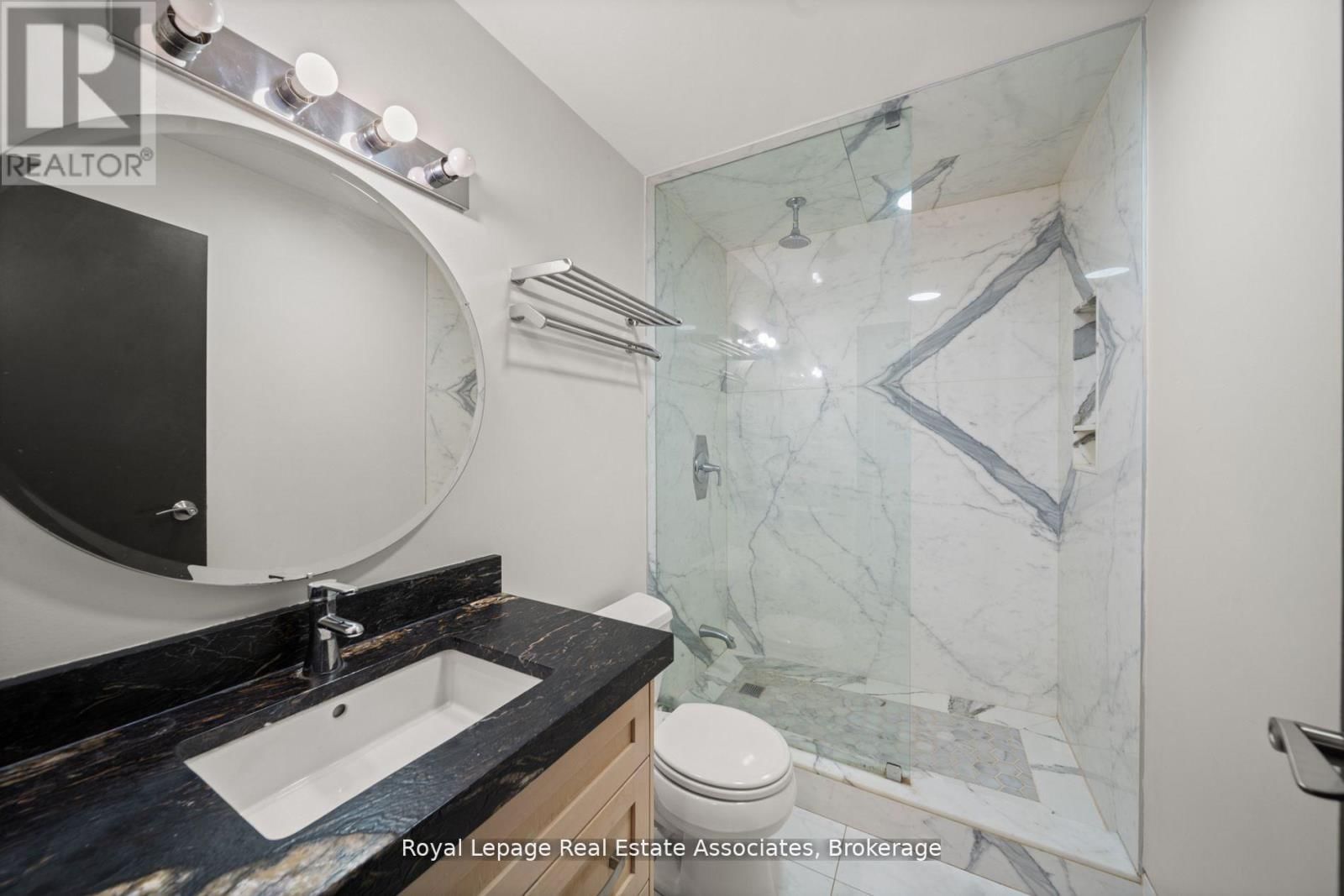 1 - 531 RUNNYMEDE ROAD Image 11