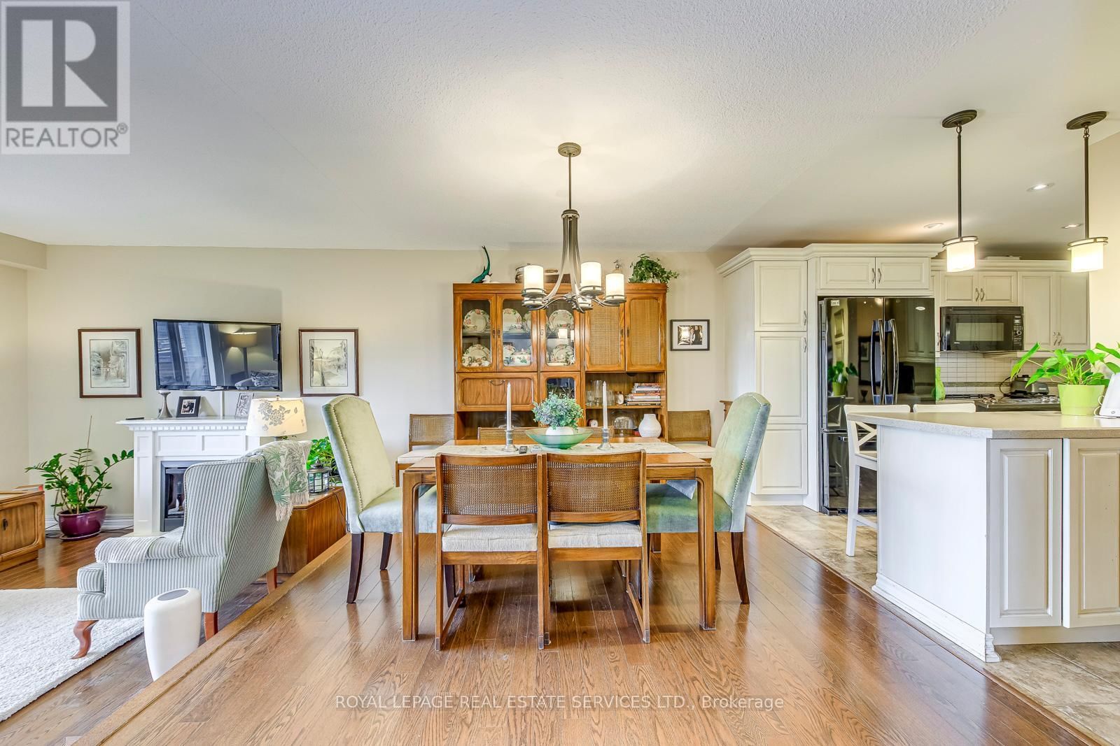 1104 - 965 INVERHOUSE DRIVE Image 14