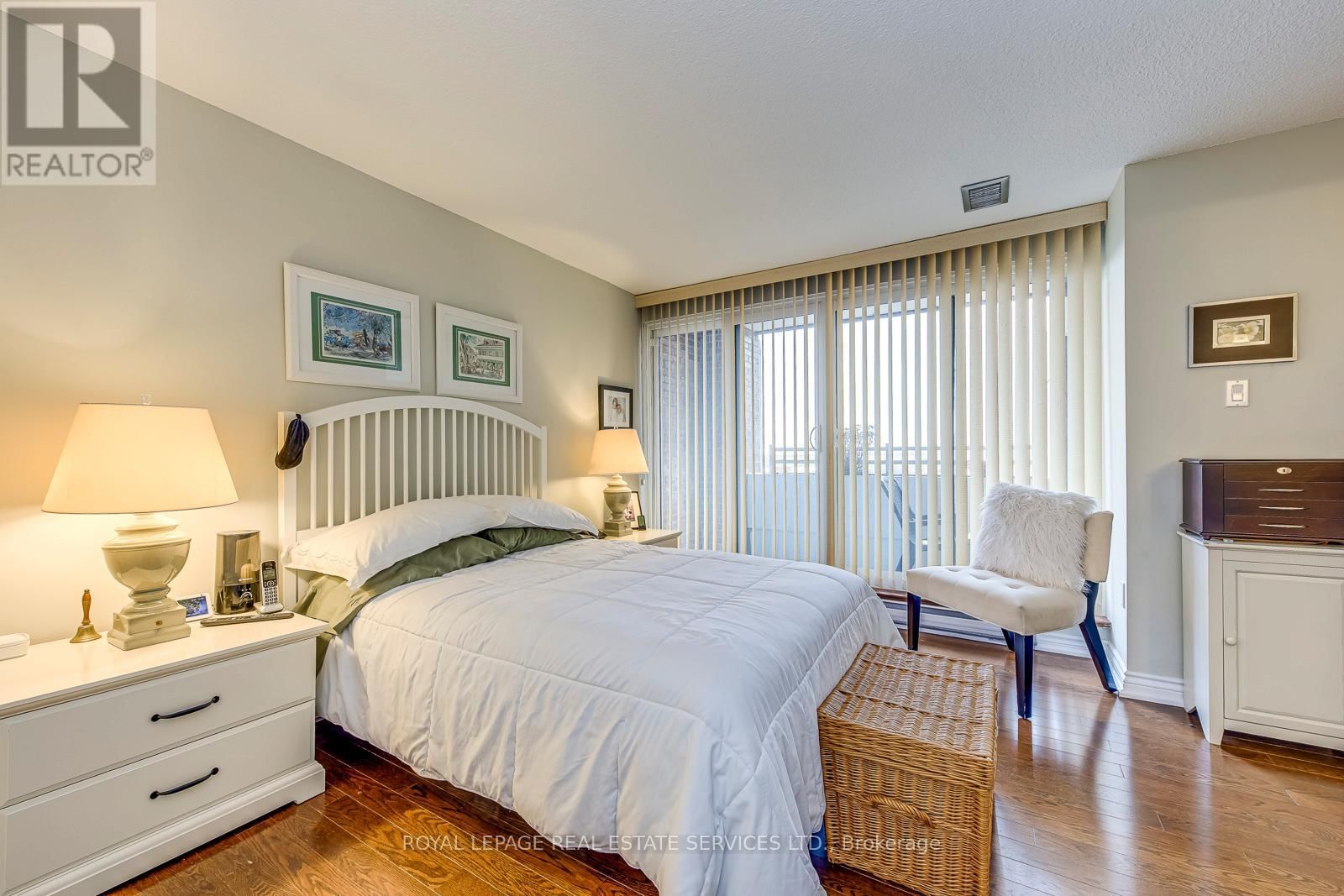 1104 - 965 INVERHOUSE DRIVE Image 29