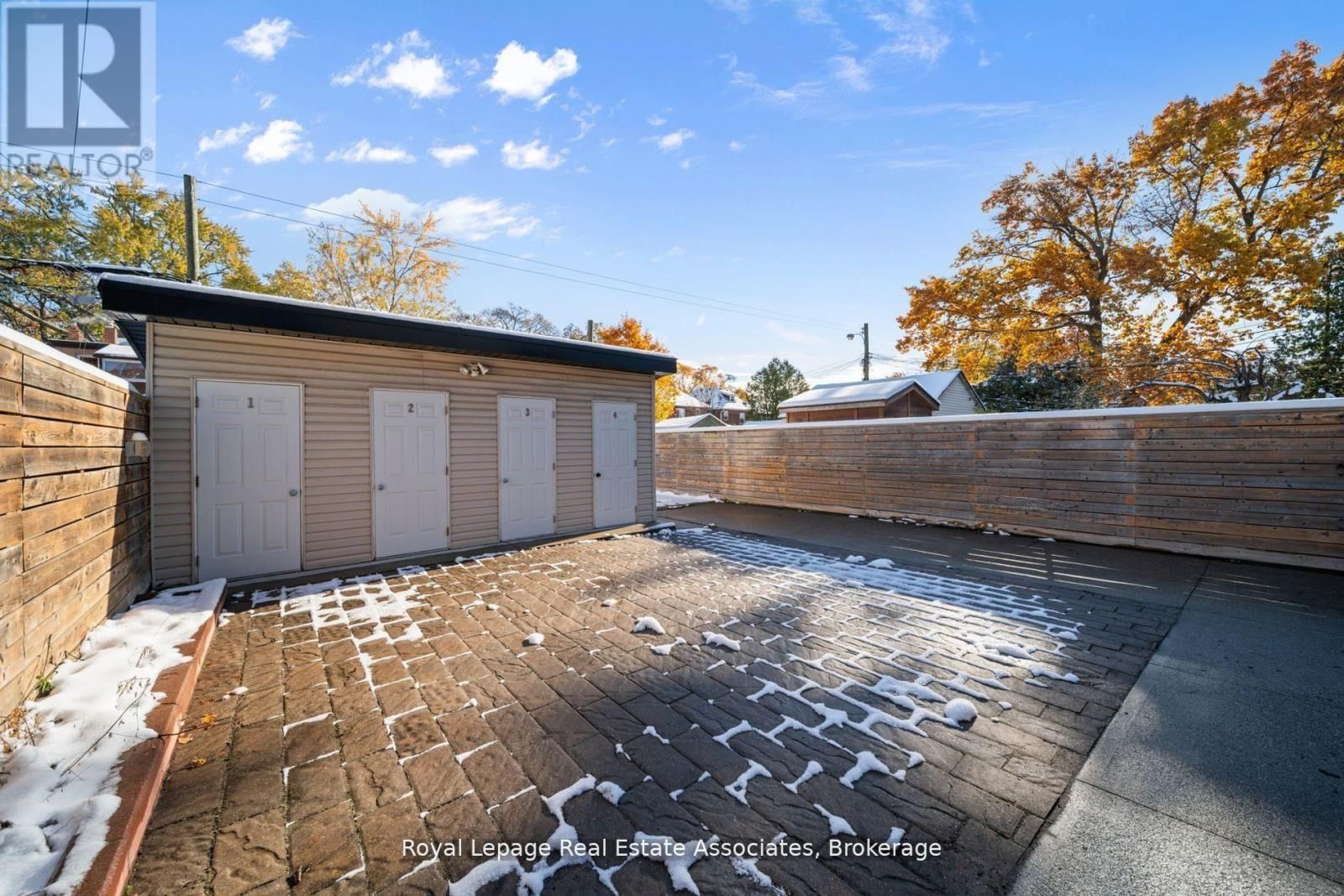 2 - 531 RUNNYMEDE ROAD Image 13