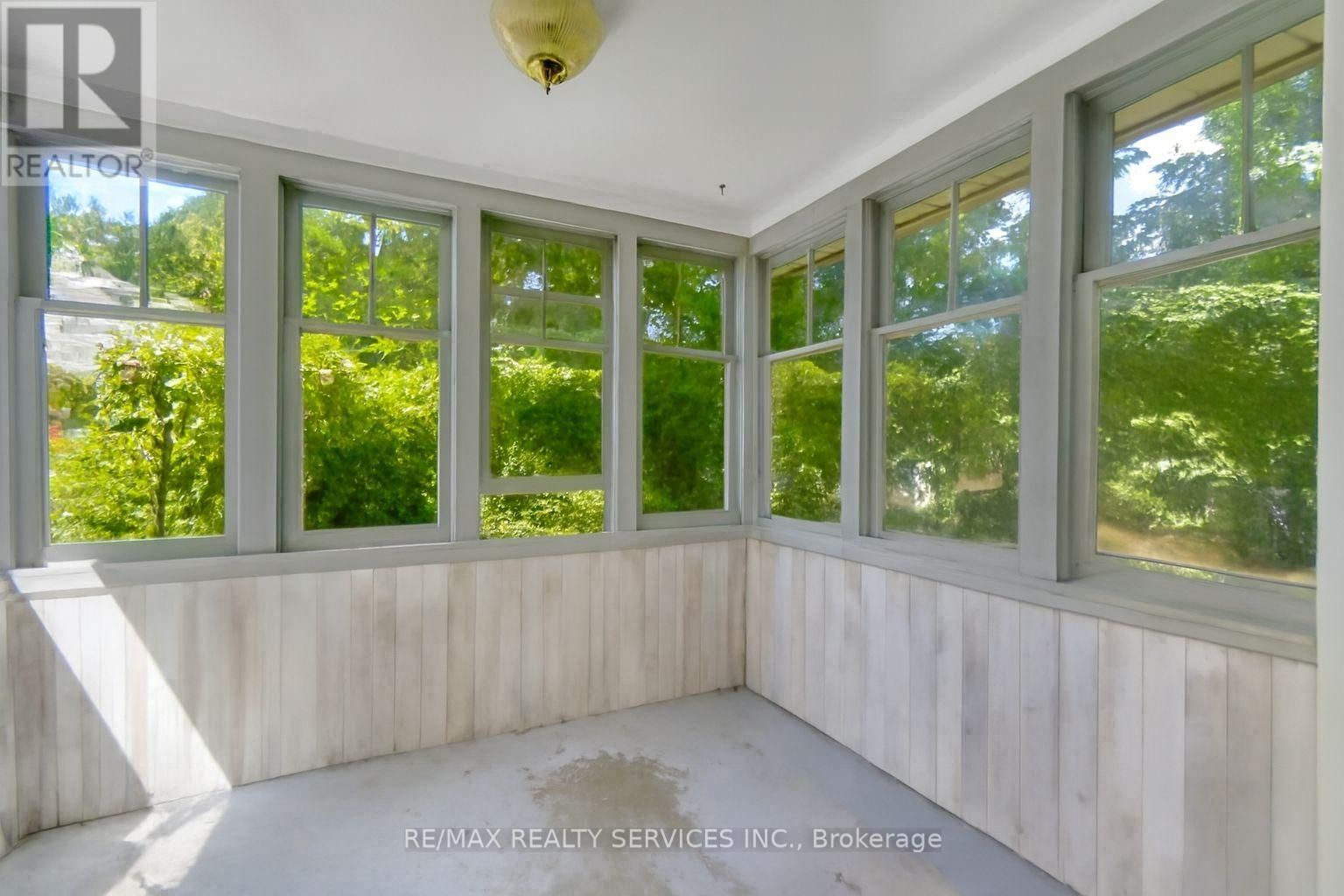 2 PARSONS AVENUE Image 10