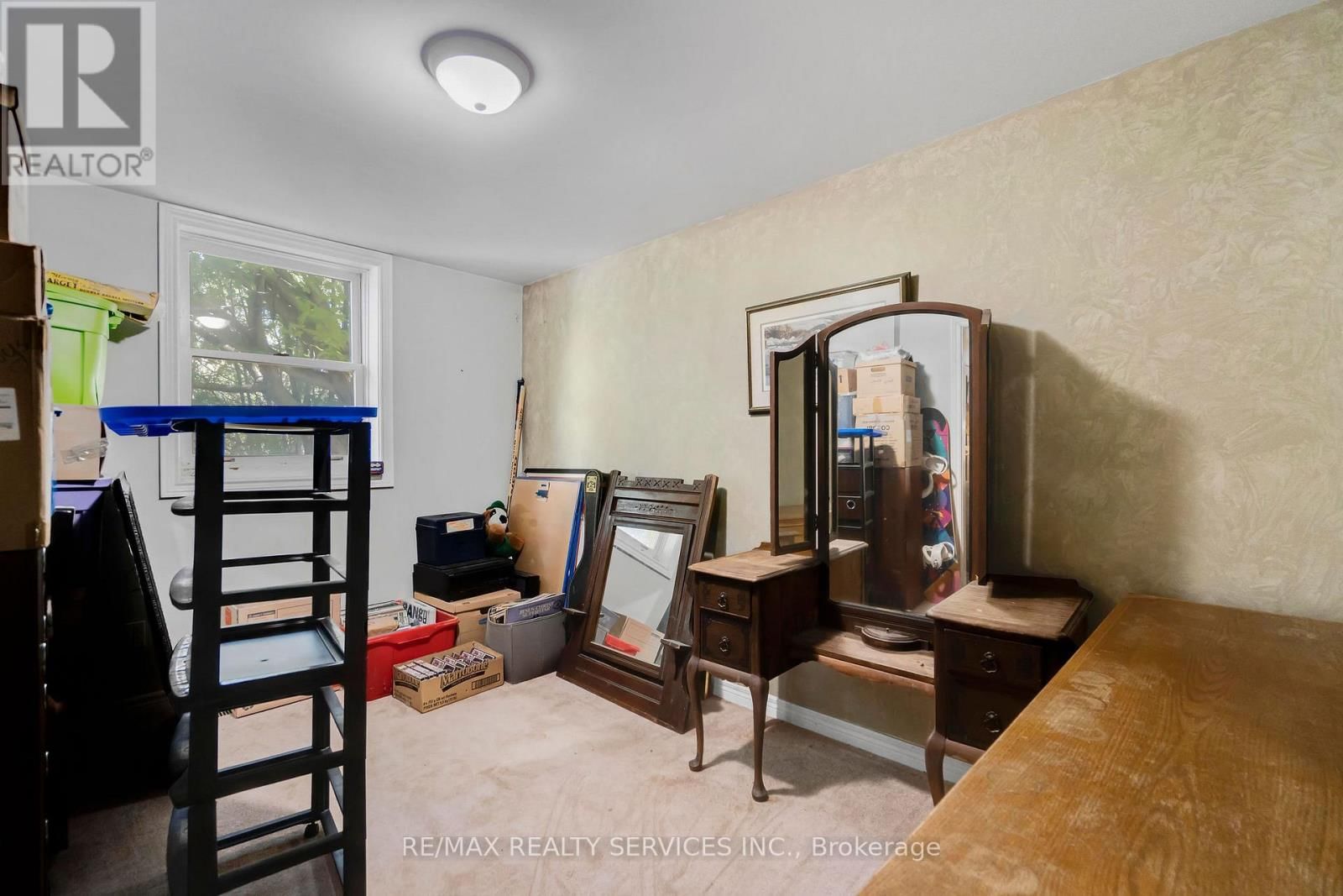 2 PARSONS AVENUE Image 16