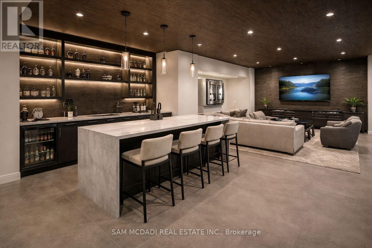 1470 PINETREE CRESCENT Image 3