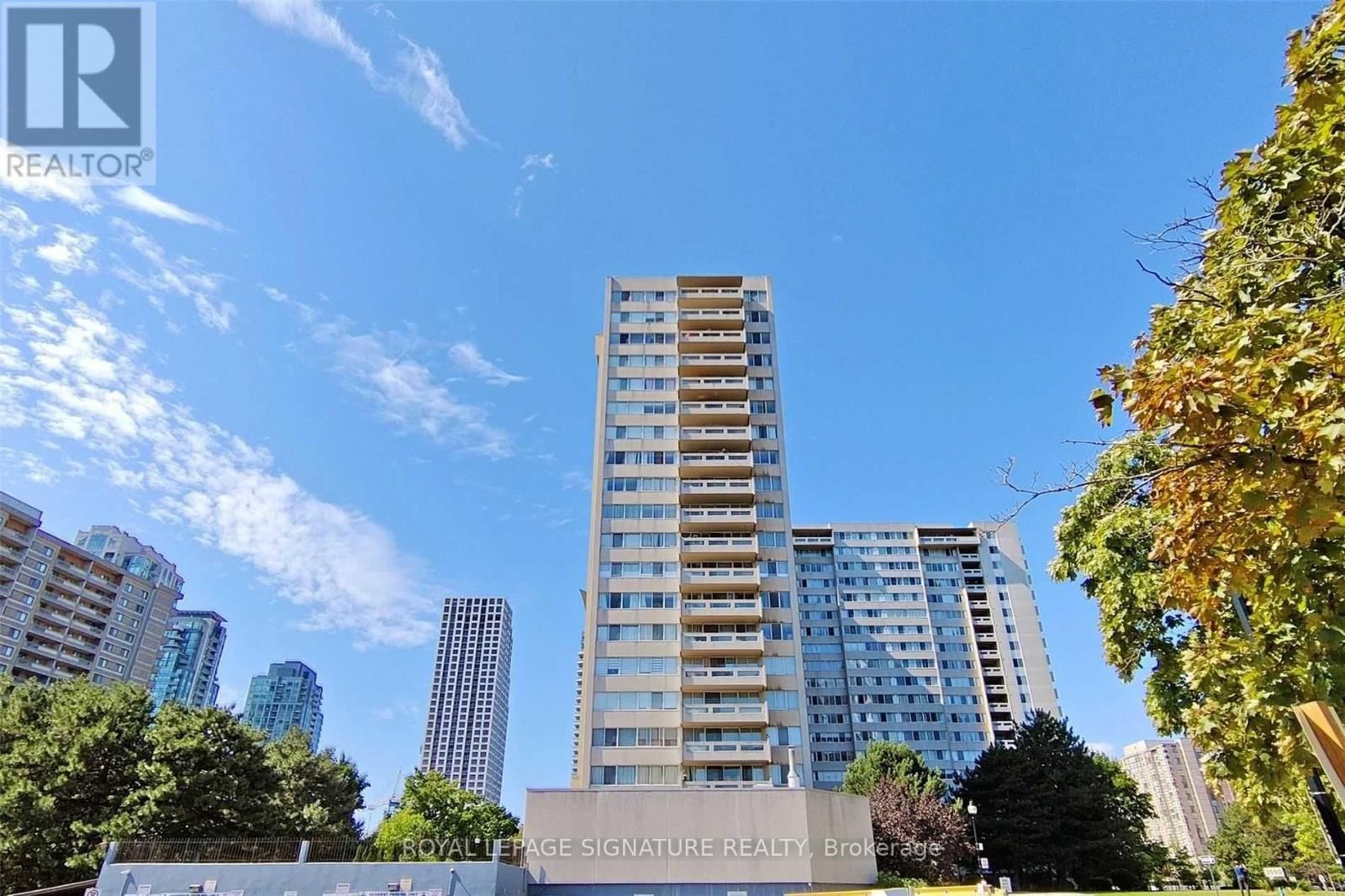 1407 - 3590 KANEFF CRESCENT Image 4