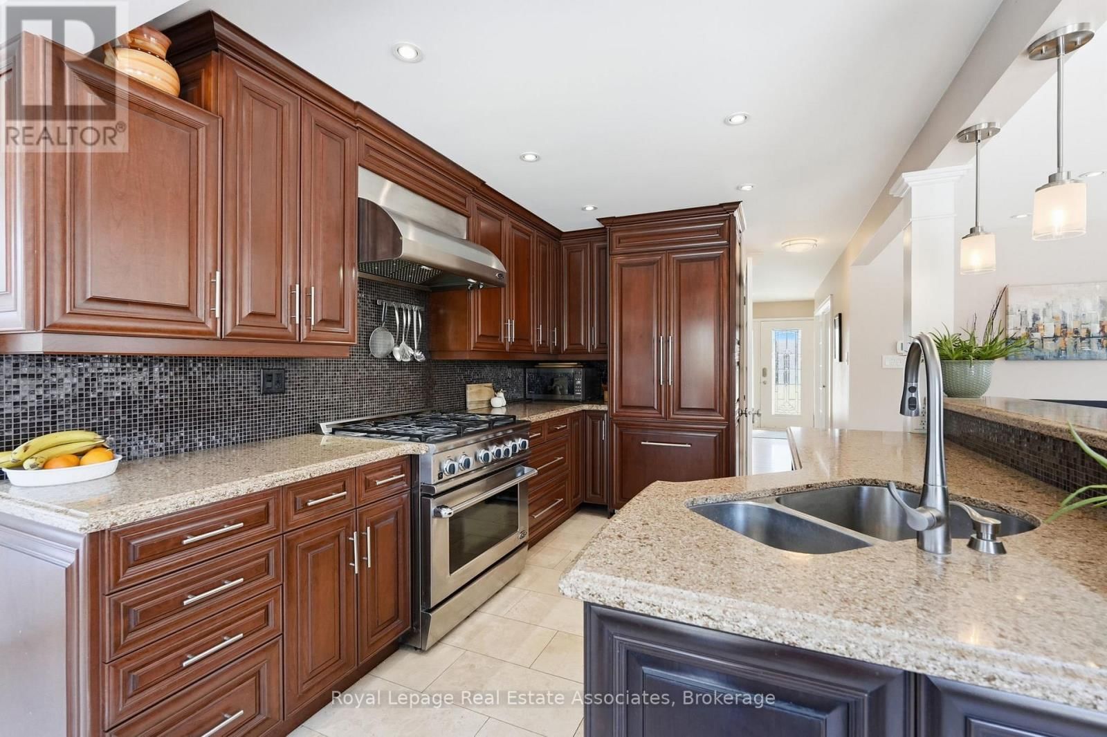 3173 SPRING CREEK CRESCENT Image 14