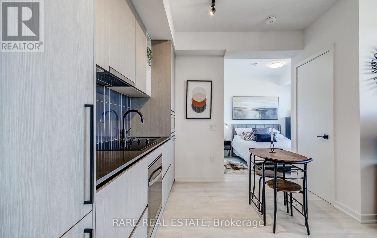 1305 - 1285 DUPONT STREET Image 5