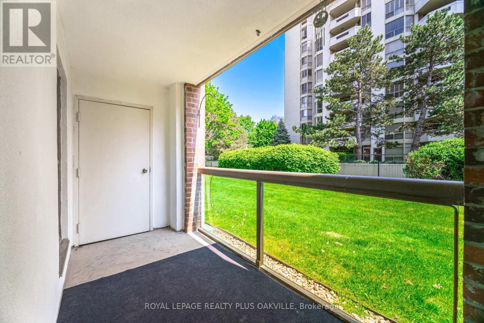 104 - 1225 NORTH SHORE BOULEVARD EAST Image 34