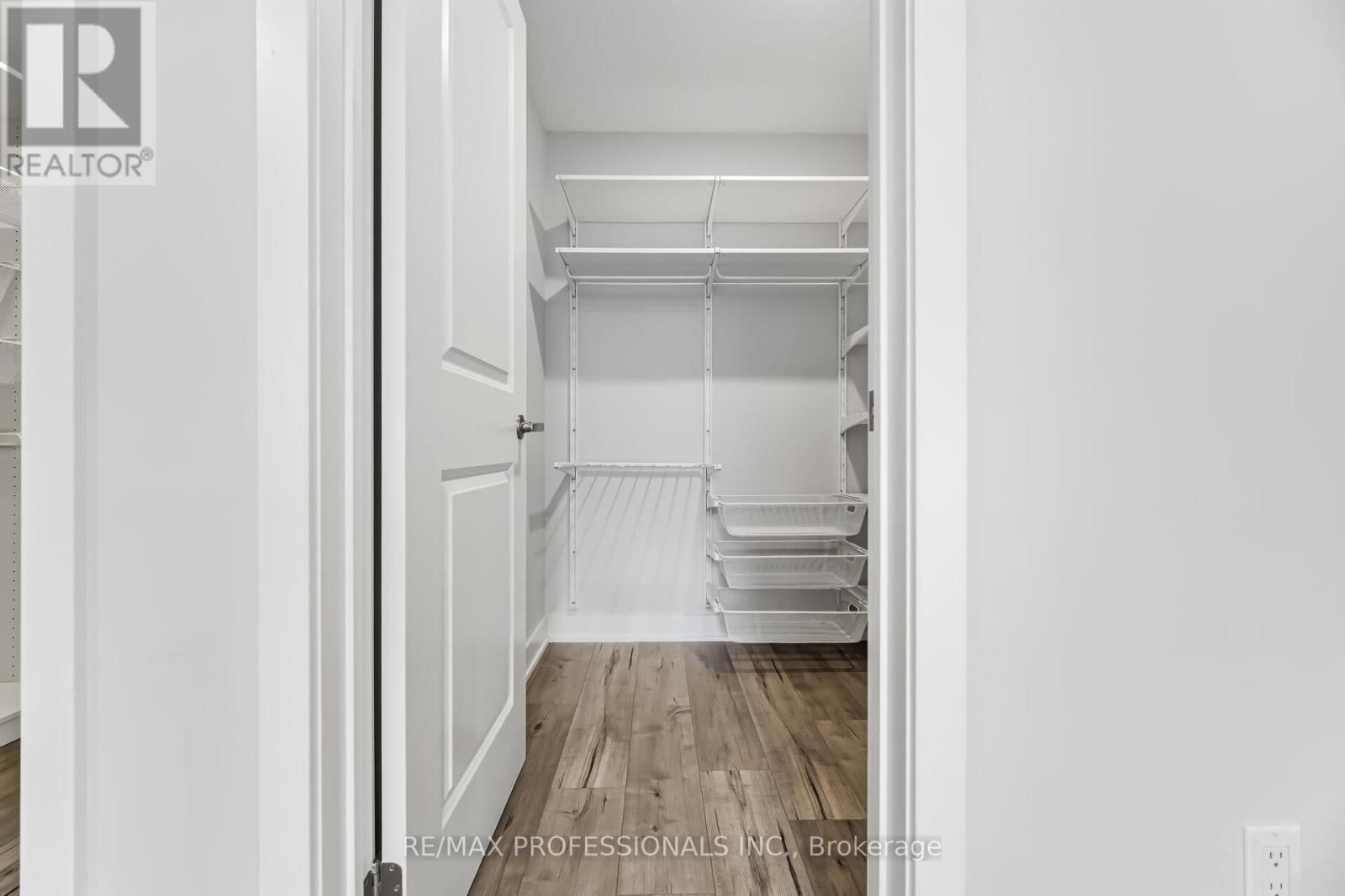 10 BOXWOOD ROAD Image 19