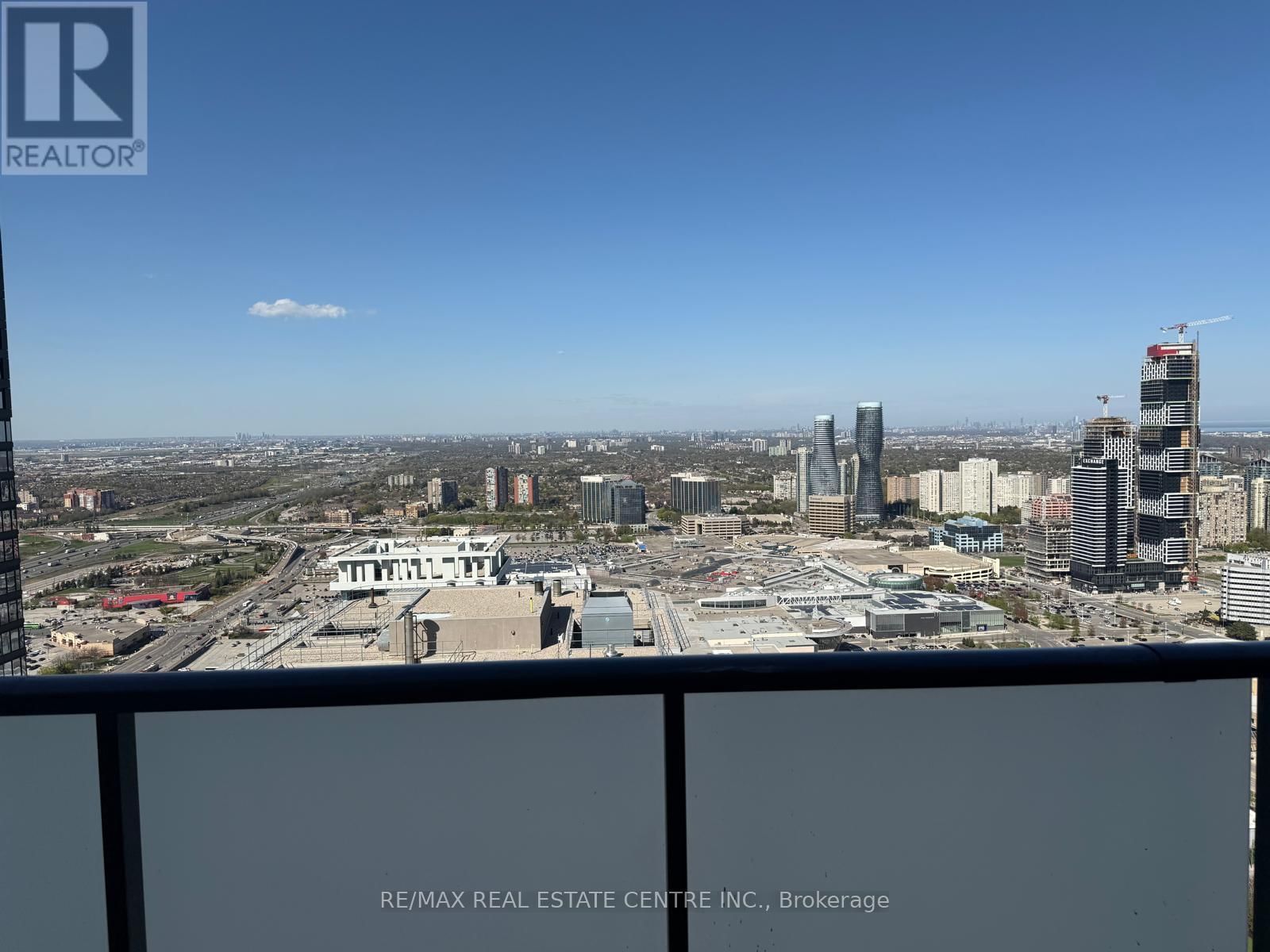 4301 - 430 SQUARE ONE DRIVE Image 19