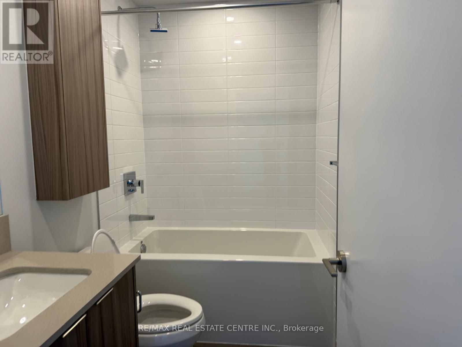 4301 - 430 SQUARE ONE DRIVE Image 30