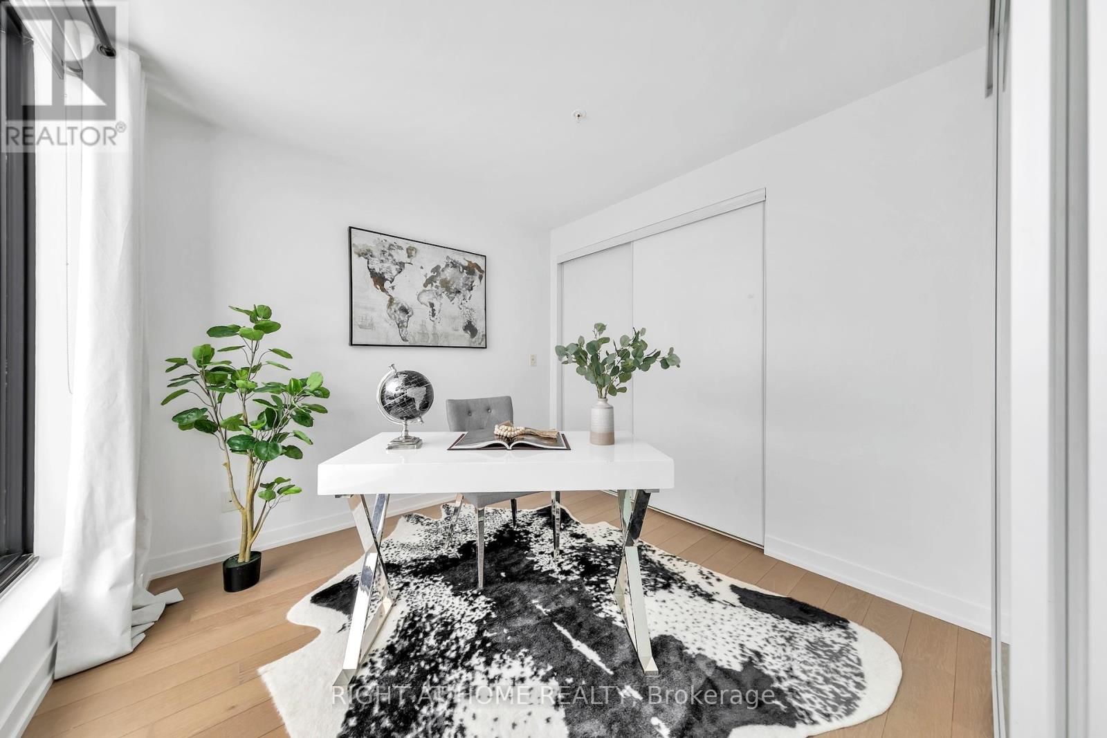 613 - 530 INDIAN GROVE Image 30