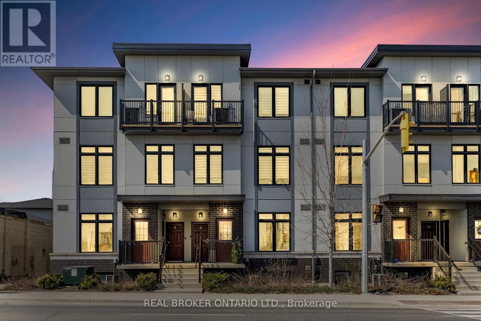 21 - 630 ROGERS ROAD Image 16