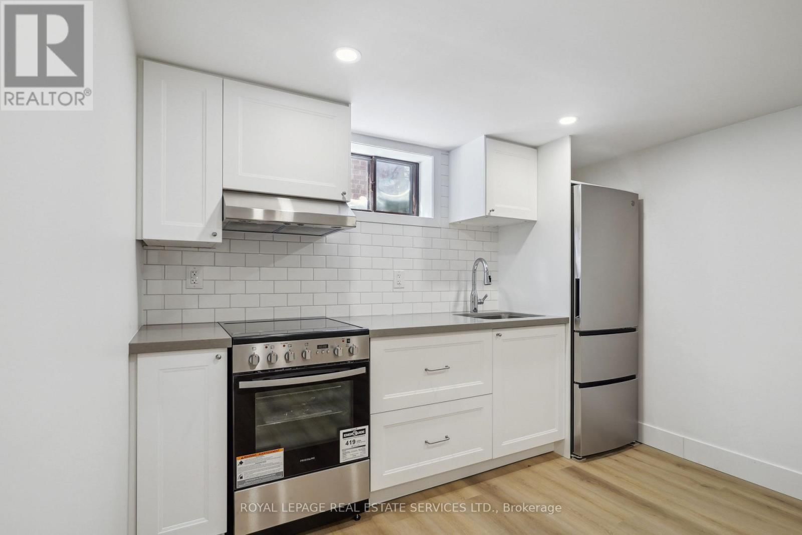 Suite B - 1 YORKVIEW DRIVE Image 6