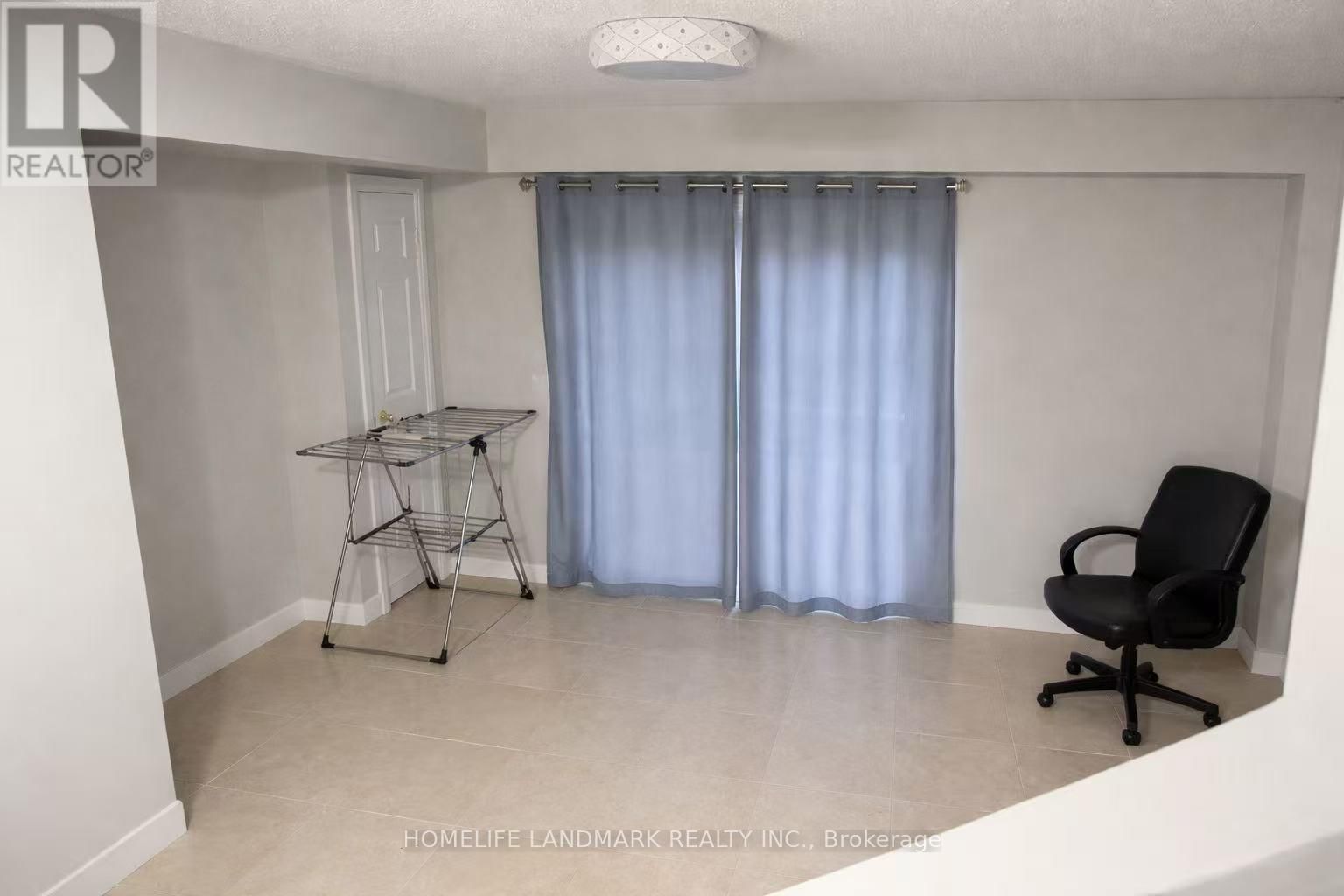 26 - 50 STRATHAVEN DRIVE Image 13