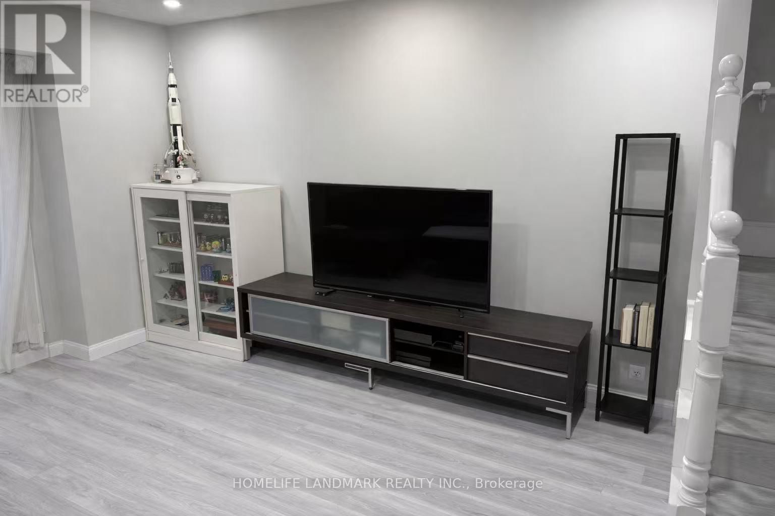 26 - 50 STRATHAVEN DRIVE Image 4