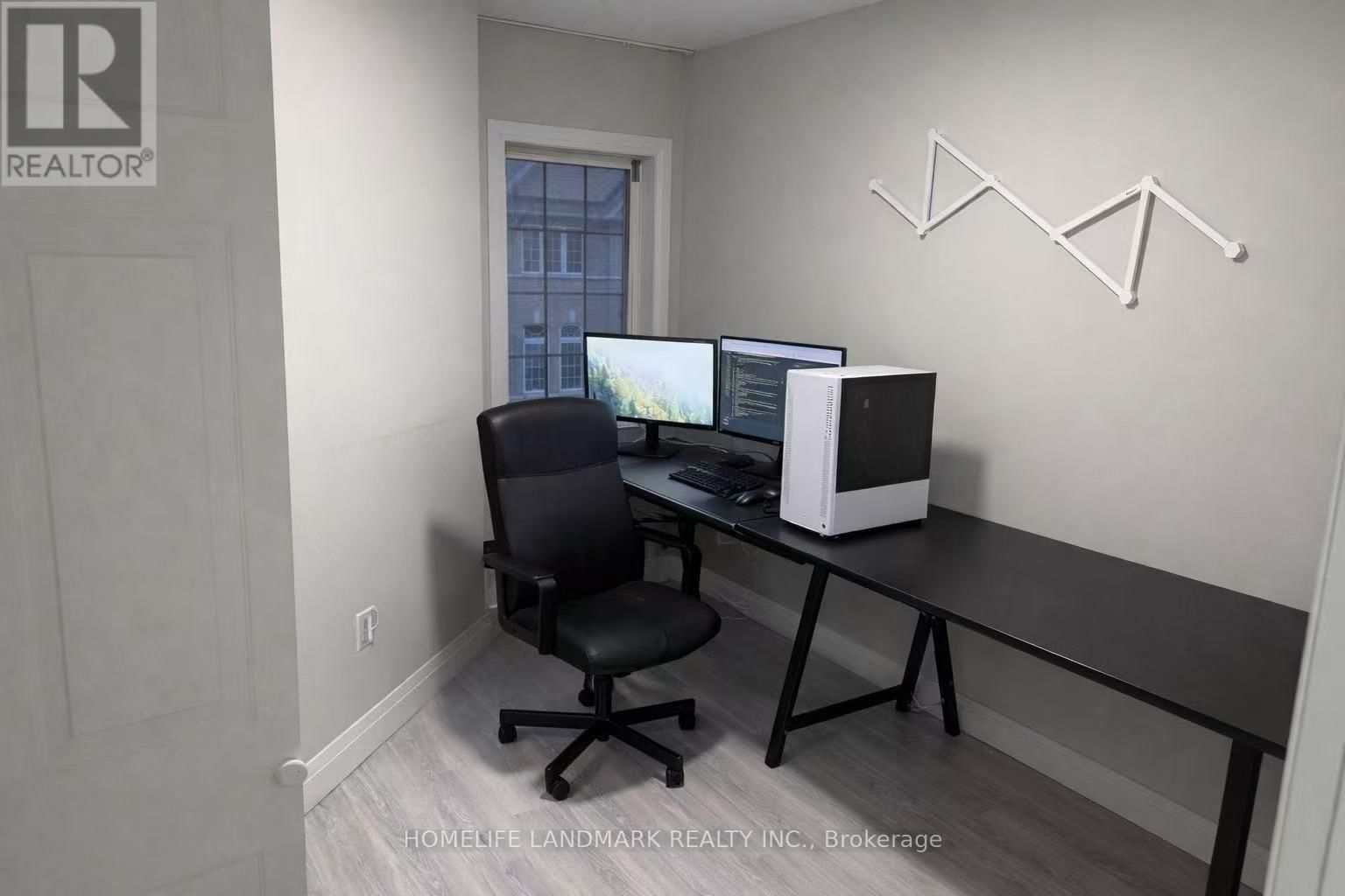 26 - 50 STRATHAVEN DRIVE Image 9