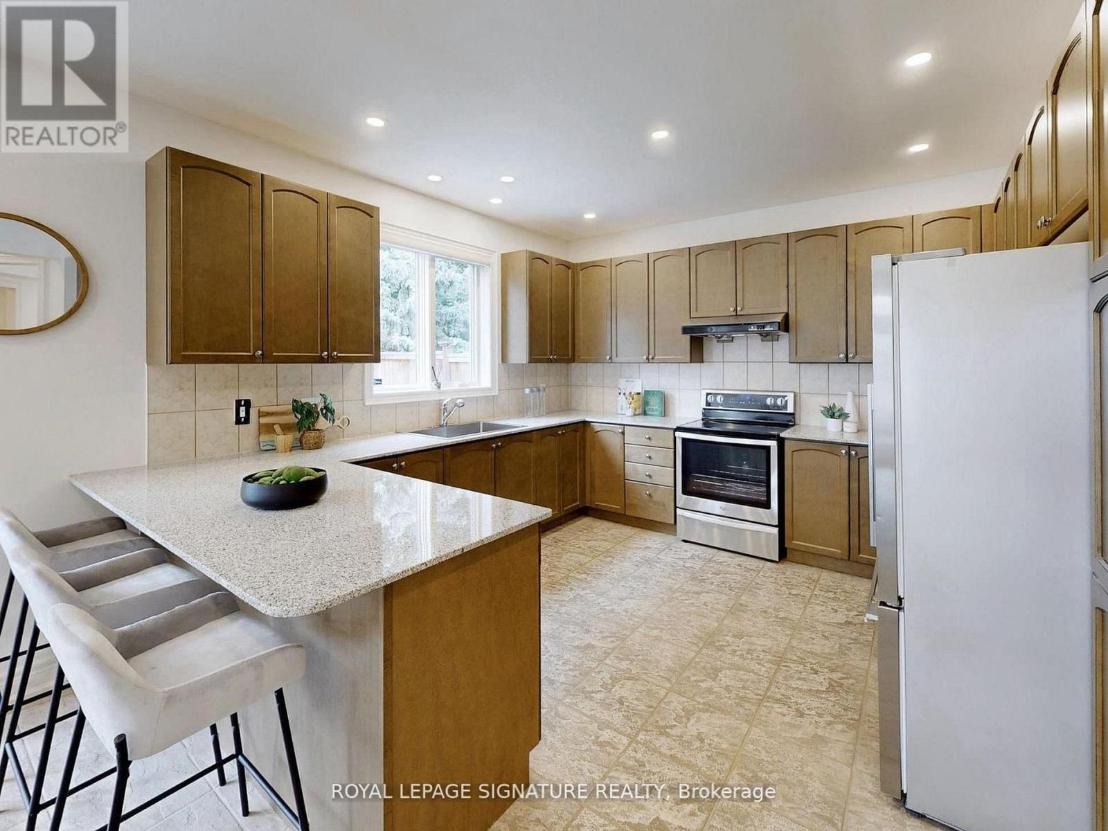 2238 LYNDHURST DRIVE Image 17