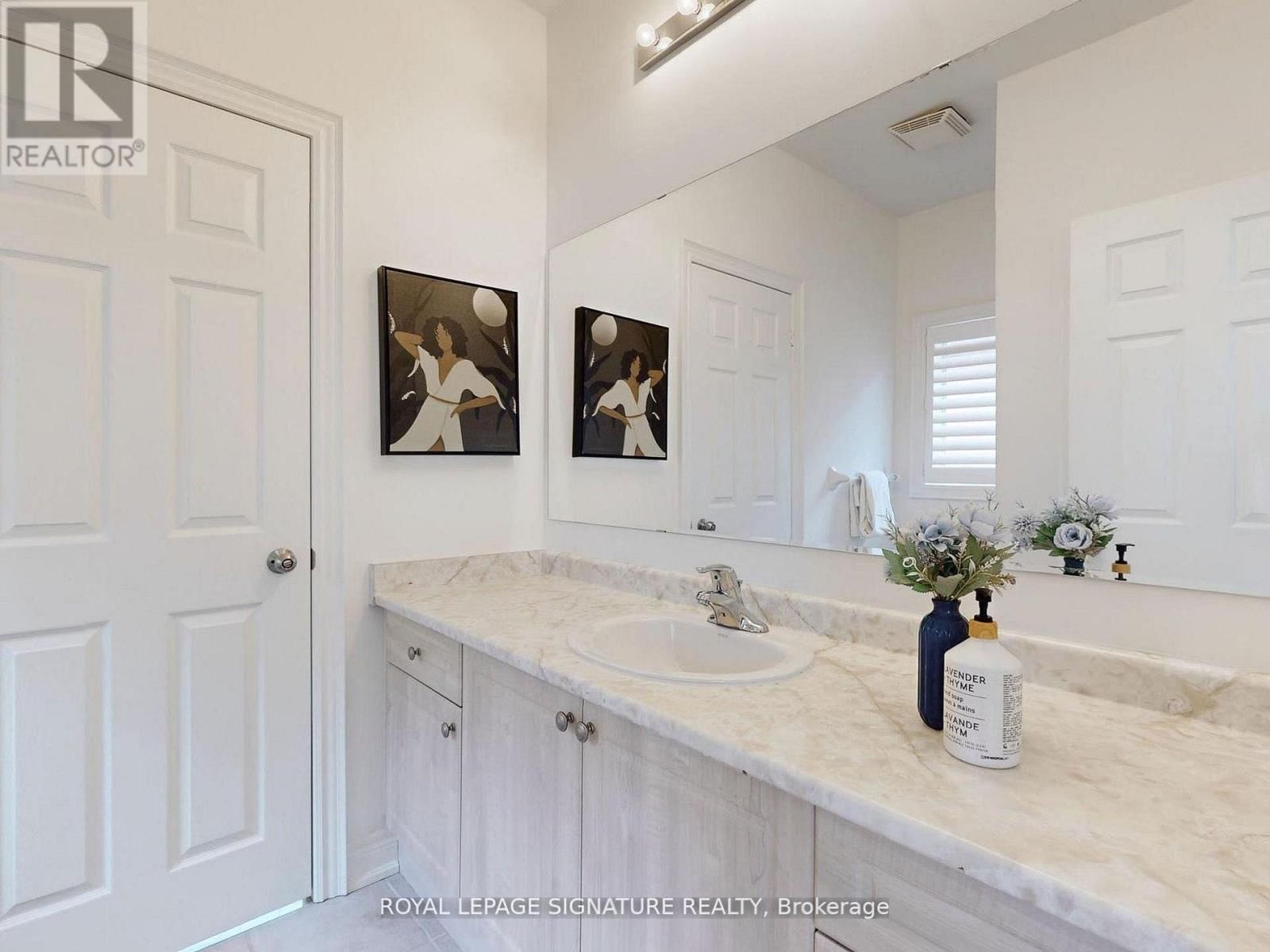 2238 LYNDHURST DRIVE Image 37