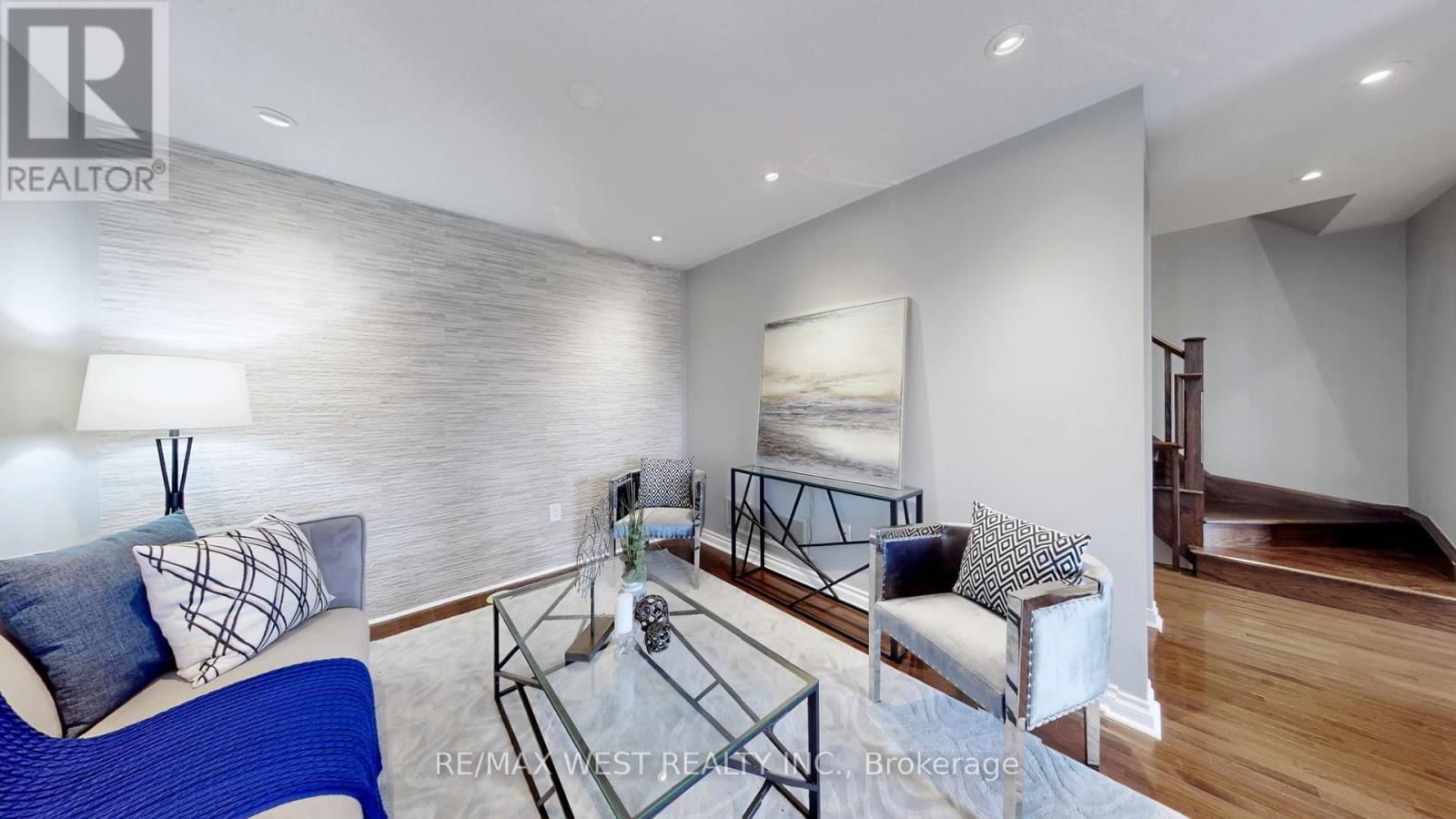 36 FINNEY TERRACE Image 12