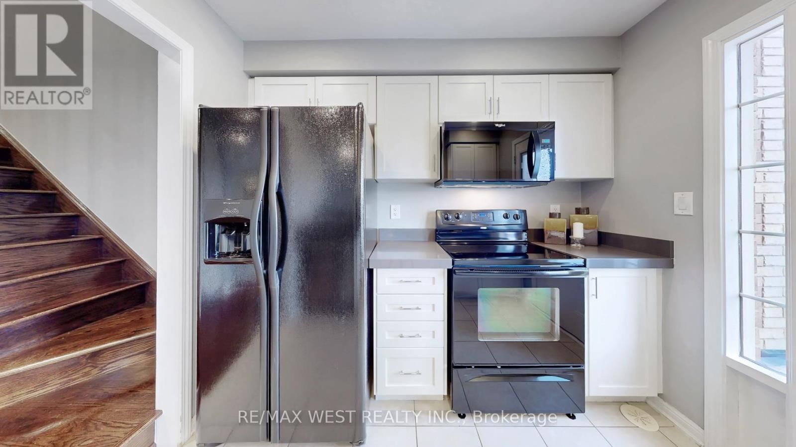 36 FINNEY TERRACE Image 18