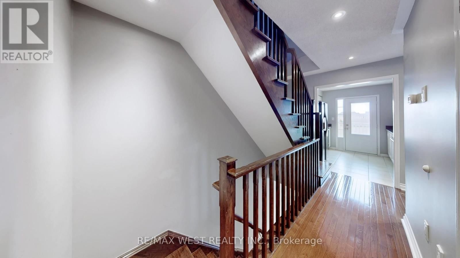 36 FINNEY TERRACE Image 7