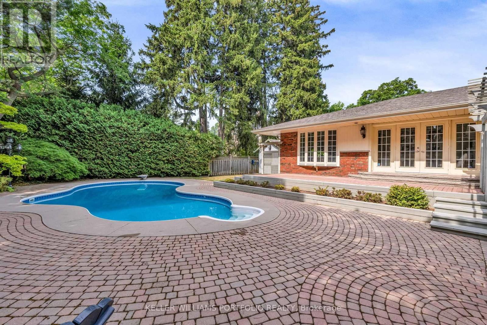 1123 LAKESHORE ROAD EAST Image 37