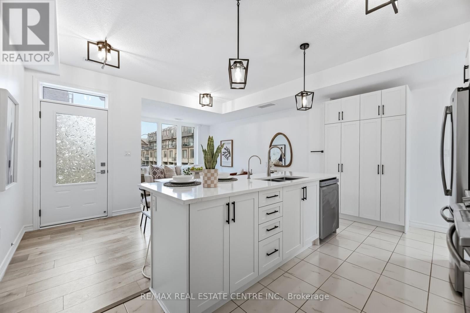 133 - 445 ONTARIO STREET SOUTH Image 10