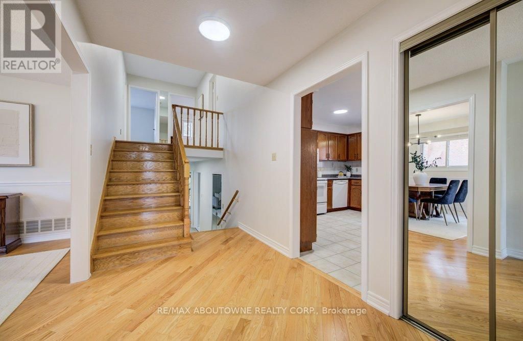 440 PARKRIDGE CRESCENT Image 11